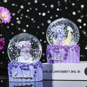 Mignon ours violet lavande brillant, mini boule de cristal, design de dessin animé, cadeau d'anniversaire pour enfants, ornement en résine de bureau pour étudiants, boîte en papier - Product Image 2