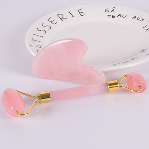 Fabricant de Marque privée De Forme De Coeur Gua Sha Grattage Outil <span class=keywords><strong>Bon</strong></span> Marché pour le Visage de Massage Jade Rouleau Ensemble - Product Image 6