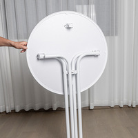 Mobilier d'extérieur de style européen moderne Table de pub et chaise pliante avec panneau Matériau bois métal Design contemporain