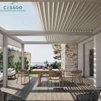 Pergola bioclimatique motorisée avec structure en aluminium, lames résistantes au soleil, commande à distance, idéale pour un usage résidentiel et commercial