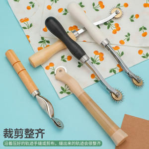 ट्रेसिंग व्हील प्रोफेशनल सिलाई पैटर्न के लिए सिलाई पैटर्न के लिए लकड़ी के हैंडल के लिए लकड़ी के हैंडल - Product Image 2