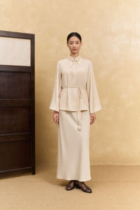 Ensemble 2 pièces respirant en tissu tissé, coupe classique, col chemise, longueur intégrale, décontracté, mélange de soie, élégant, uni, pour femme - Product Image 3