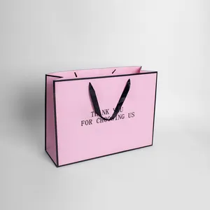 Terlaris disesuaikan grosir tas kertas kardus merah muda dengan tas kertas hadiah desain warna-warni