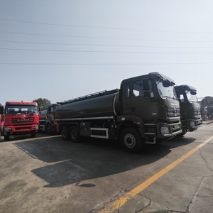 Nuovo Autocisterna Personalizzabile da 25000 Litri per Trasporto Carburante e Olio Alimentare con Due Scomparti in Vendita per il 2025 - Product Image 4