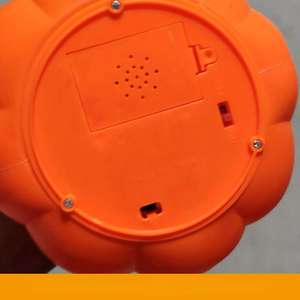 Decoración de calabaza LED de Halloween, nuevo estilo, linternas de calabaza portátiles luminosas de siete colores, Cubo de dulces, accesorios de decoración de mesa - Product Image 3