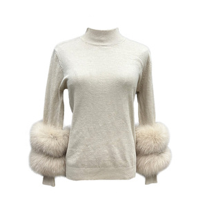 Nuevo suéter de punto de color sólido suave para mujer con piel de zorro - Product Image 1