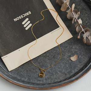 Round Gold Coin Pendant Necklace for Women <b>Stitching</b> Chain OT Clavicle Chain Titanium Steel Plating18K Gold Necklace - Product Image 6