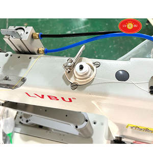 Machine à coudre LVBU <span class=keywords><strong>U</strong></span> bras rotatif à 360 degrés pour sac à main colonne haute Machine à coudre industrielle pour cuir Machine à coudre pour bottes - Product Image 4