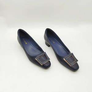 <span class=keywords><strong>Escarpins</strong></span> Élégants à Petit Talon Bloc avec Boucle Carrée en Cuir PU, Chaussures Décontractées pour Femmes, Idéales pour le Bureau ou les Tenues Habillées - Product Image 4