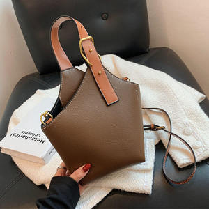 Sac à main rétro pour femme, nouveau sac bandoulière tendance - Product Image 4