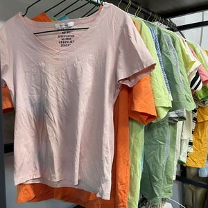 Camiseta <span class=keywords><strong>de</strong></span> diseño para mujer al por mayor, Camisa <span class=keywords><strong>de</strong></span> algodón <span class=keywords><strong>de</strong></span> <span class=keywords><strong>segunda</strong></span> <span class=keywords><strong>mano</strong></span> para mujer, <span class=keywords><strong>Tienda</strong></span> <span class=keywords><strong>de</strong></span> <span class=keywords><strong>ropa</strong></span> <span class=keywords><strong>de</strong></span> <span class=keywords><strong>segunda</strong></span> <span class=keywords><strong>mano</strong></span> para mujer - Product Image 3