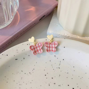 Pendientes de Moda con Lazo Rosa y Corazón, Estilo Dulce y Lindo, Diseño Exclusivo y Elegante para Mujer - Product Image 5
