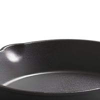 Sauteuse en fonte au design moderne et à l'ancienne Petite poêle à omelette domestique Ensemble d'ustensiles de cuisine en métal non revêtu