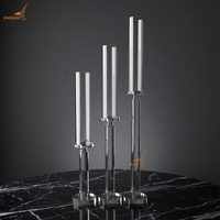 Ensemble de porte-bougies en cristal transparent élégant avec base ronde, décoration de table minimaliste pour mariages et événements de luxe