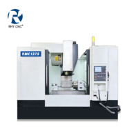 Centre d'usinage vertical CNC robuste 4 axes BT40 8000 tr/min 24T ATC VMC1375 Précision 0,005 mm pour moules