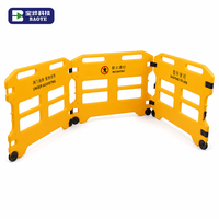 Barrière de contrôle piétonne mobile multi-panneaux en plastique HDPE, porte pliante pour ascenseur