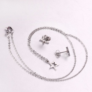 Conjunto de Joyería de Cadena Larga, Joyería Nupcial, Conjunto de Estrella de Cinco Puntas, Acero Inoxidable Chapado en Oro de 18 Quilates (SE118604S) - Product Image 5