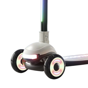 Trottinette de luxe pliable à trois roues haut de gamme <span class=keywords><strong>pour</strong></span> enfants <span class=keywords><strong>avec</strong></span> musique, <span class=keywords><strong>pour</strong></span> les 6-12 ans, usage extérieur, MODERNE - Product Image 4