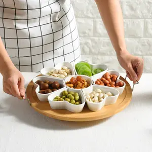 Bol à salade de fruits en céramique en forme de cœur <span class=keywords><strong>blanc</strong></span> à motif créatif nordique, vaisselle de luxe avec étagère en <span class=keywords><strong>bois</strong></span>, assiette à collation - Product Image 1