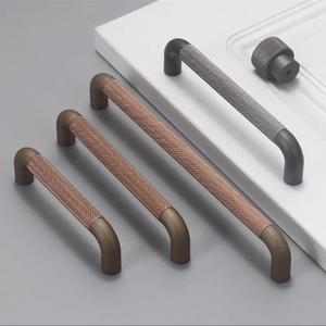 <span class=keywords><strong>Modern</strong></span> alumínio liga recartilhada puxa alça para casa cozinha porta gaveta do armário botões 128mm puxar preto alças do armário