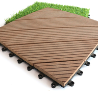 Dalles de sol emboîtables en WPC OEM, imperméables et écologiques, taille personnalisée pour les projets d'aménagement paysager extérieur