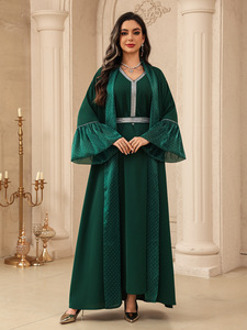 Conjunto de 3 Piezas de Abaya Musulmana de Lujo al por Mayor de Dubái, Estilo Modesto para Eid, con Adornos Plateados y Mangas de Campana, para Todas las Ocasiones, Kaftan, Vestido de Ramadán - Product Image 1