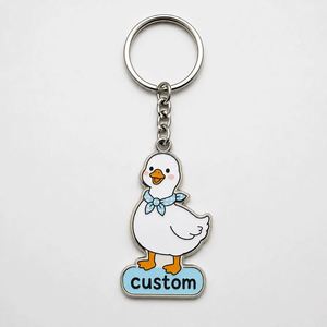 Porte-clés personnalisés en gros de haute qualité, en forme de canard de dessin animé, design ludique et fantaisiste, porte-clés personnalisé - Product Image 3