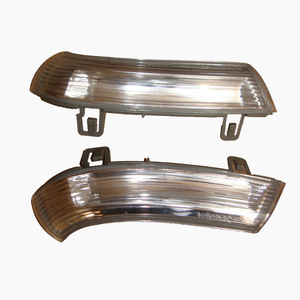 Volkswagen Rearview <b>Mirror</b> Light 1K0949101/1K0949102 Left Right Side Replacement Part Silver <b>Plastic</b> - Product Image 1