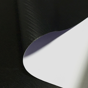 Lona de PVC Autoadhesiva Brillante Blanca y Negra, Impermeable y Resistente al Sol, para Impresión de Publicidad Exterior, Venta al Por Mayor de Fábrica - Product Image 6