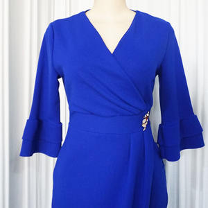 ชุดเดรสทำงานสำหรับผู้หญิงออฟฟิศ,ชุดกระโปรงจีบคอวีเอวสูงสีฟ้า - Product Image 3