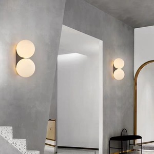 Lámpara de Pared de Diseño Moderno Estilo Nórdico, Bola de Cristal Minimalista Única con Cuerpo de Hierro para Dormitorio, Pasillo y Otros Espacios - Product Image 5