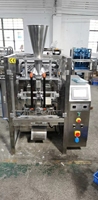 Paquet simple Grain de poudre d'arachide 500G Snack Nut Remplissage et sceau automatiques Machine d'emballage de sucette de boule d'ensachage verticale Vffs