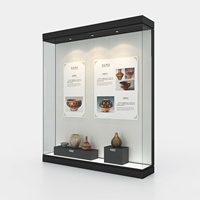 Vitrines d'antiquités personnalisées, design en bois, grande vitrine murale en verre noir avec bande LED