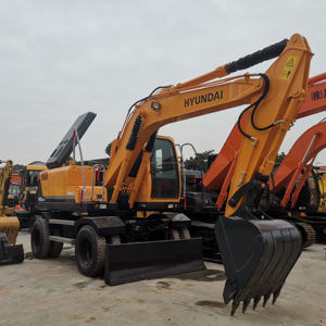 รถฮุนได150W-9ล้อ84KW เครื่อง Cummins สำหรับการก่อสร้างและการทำเหมือง - Product Image 6