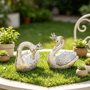 Figura Decorativa de Resina Pintada a Mano Redeco Regal Crown Swan Queen, Dorado, Plateado, Blanco, Decoración Vintage para el Hogar, Regalo de Lujo, Arte - Product Image 6
