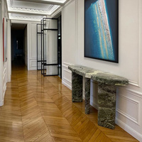 Table console en marbre vert strié bio Dream Home, plateau triple épaisseur à 3 blocs imbriqués, pieds en bloc triple épaisseur, table de décoration pour hall