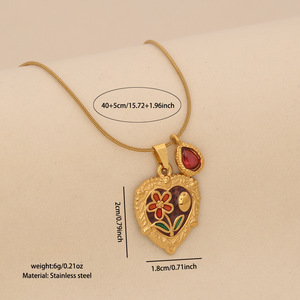 Collana con Ciondolo a Cuore in Acciaio Inossidabile Vintage, Elegante e Retrò, Gioiello di Lusso Leggero per Donne - Product Image 2