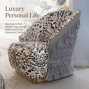 Poltrona di Design Italiana Moderna e Lussuosa in Pelle con Frange e Nappine per Casa, Ufficio e Soggiorno - Product Image 1