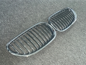 Calandre avant chromée en plastique pour Hudes E60/E61, neuve, référence OE 51137065701/51137065702 - Product Image 2