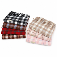 Écharpe Châle Hiver Chaude et Épaisse Réversible en Polyester avec Franges et Pompons Couleur Unie 200x65cm pour Femme – Vente en Gros
