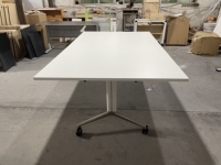 2025 nouveauté mobilier de bureau moderne pliant conférence réunion formation bureau école étudiant personnel maison bureau Table pliable