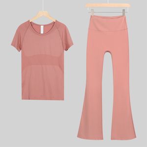 Conjunto Deportivo para Mujer Tallas Grandes - Ropa de Fitness Transpirable al por Mayor, Tops de Entrenamiento, Pantalones de Yoga, Leggings Sólidos con Logo Frontal - Product Image 4