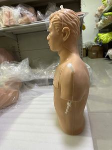 Maniquí de parte superior del cuerpo de intervención venosa/modelo de simulación para entrenamiento médico/maniquí de enseñanza y aprendizaje médico - Product Image 3
