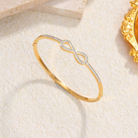 Bracelet Infinity Étanche en Acier Inoxydable Plaqué Or 18K avec Accent Diamant, Tons Argent et Or Rose