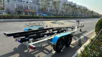 En vente 25ft 8200mm Long Aluminium Bateau Remorque Double Essieu Freins À Disque En Bois Couchettes Style Motomarine Remorques