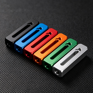 Profilé en aluminium de précision usiné CNC pour applications industrielles - Product Image 1