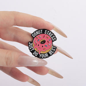Ensemble d'épingles en émail amusantes en forme de donut rose, avec citations sarcastiques et humoristiques, pour les amateurs de nourriture et comme accessoire décontracté - Product Image 4