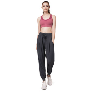 Pantalones deportivos de algodón elásticos de secado rápido con cintura elástica y corte de bota, holgados y adelgazantes, para mujer, con bolsillos, ideales para correr y fitness, de Ningbo <span class=keywords><strong>Dashu</strong></span>. - Product Image 5