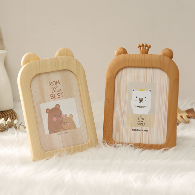 Retro nostalgic Children's cartoon cute wooden photo frame desktop decoration 7-inch cute wooden frame for studio life photo