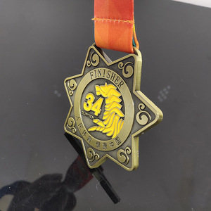 Apribottiglie Portachiavi in Lega di Zinco - Ciondolo Multifunzione - Logo Aziendale Personalizzato - Vendita all'Ingrosso per Commercio Estero MOQ 50 - Product Image 3